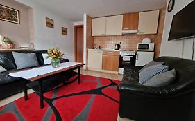 Apartment Near Center